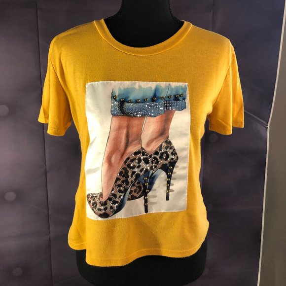 Crop Top - Picture 1 of 6